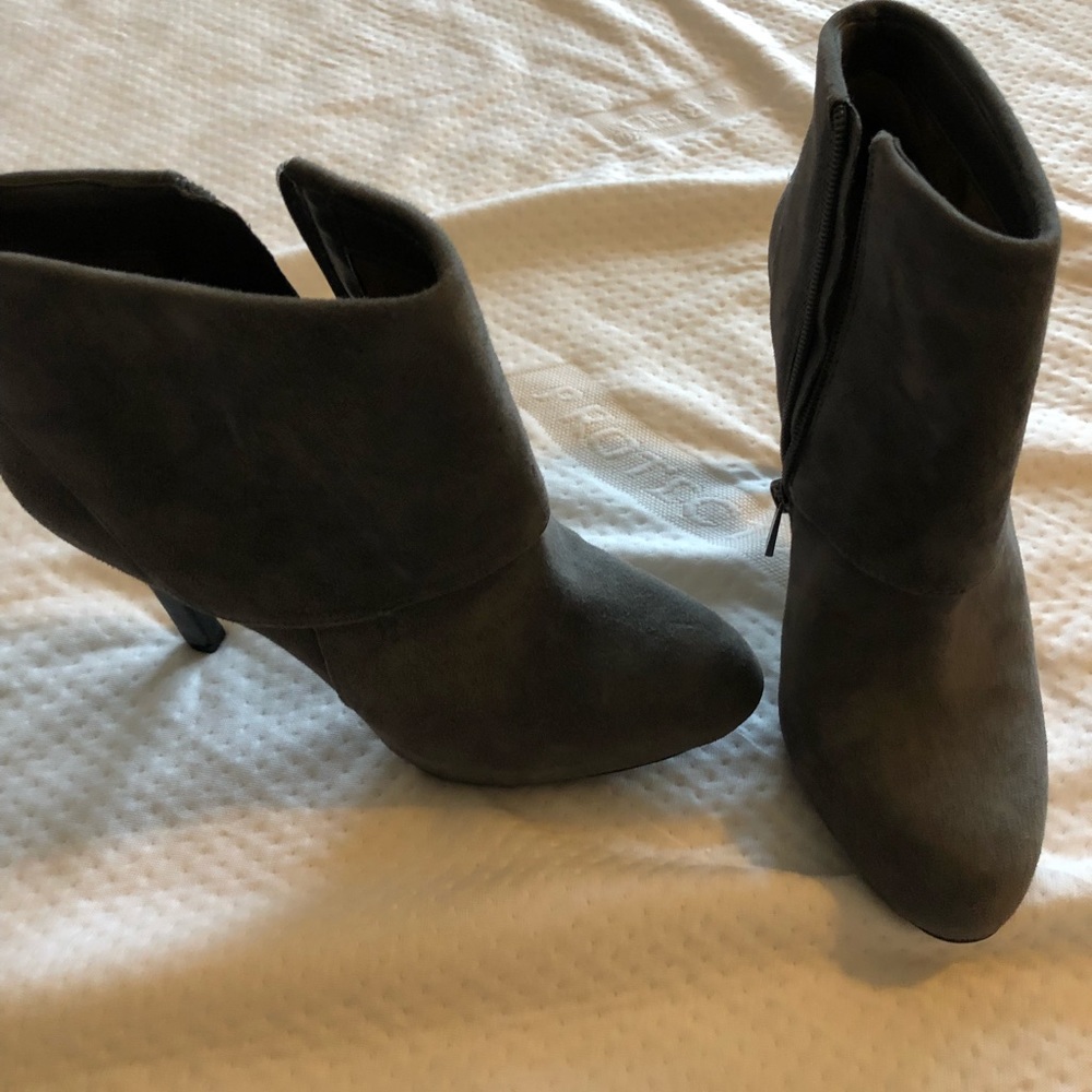 Jessica Simpson bootie